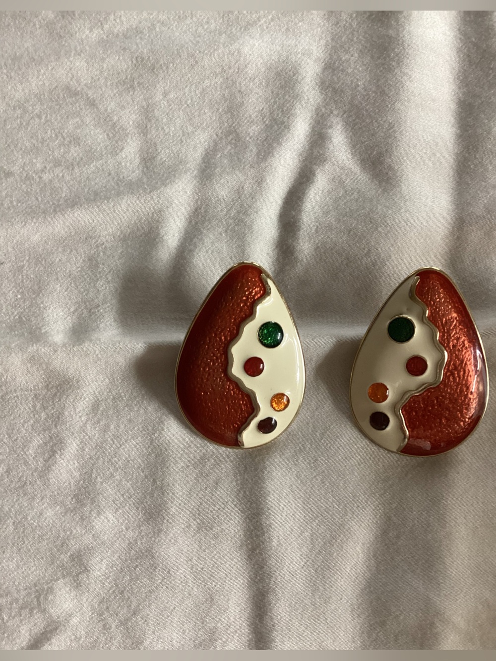 Red and white earrings